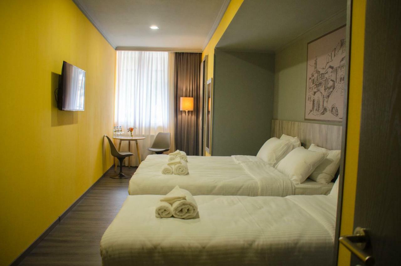 Atoneli Hotel Tbiliszi Kültér fotó
