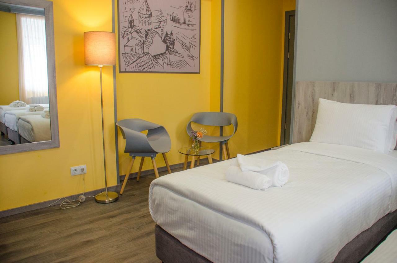 Atoneli Hotel Tbiliszi Kültér fotó
