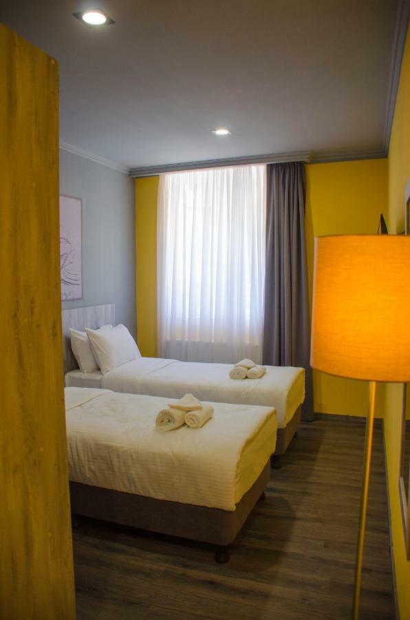 Atoneli Hotel Tbiliszi Kültér fotó