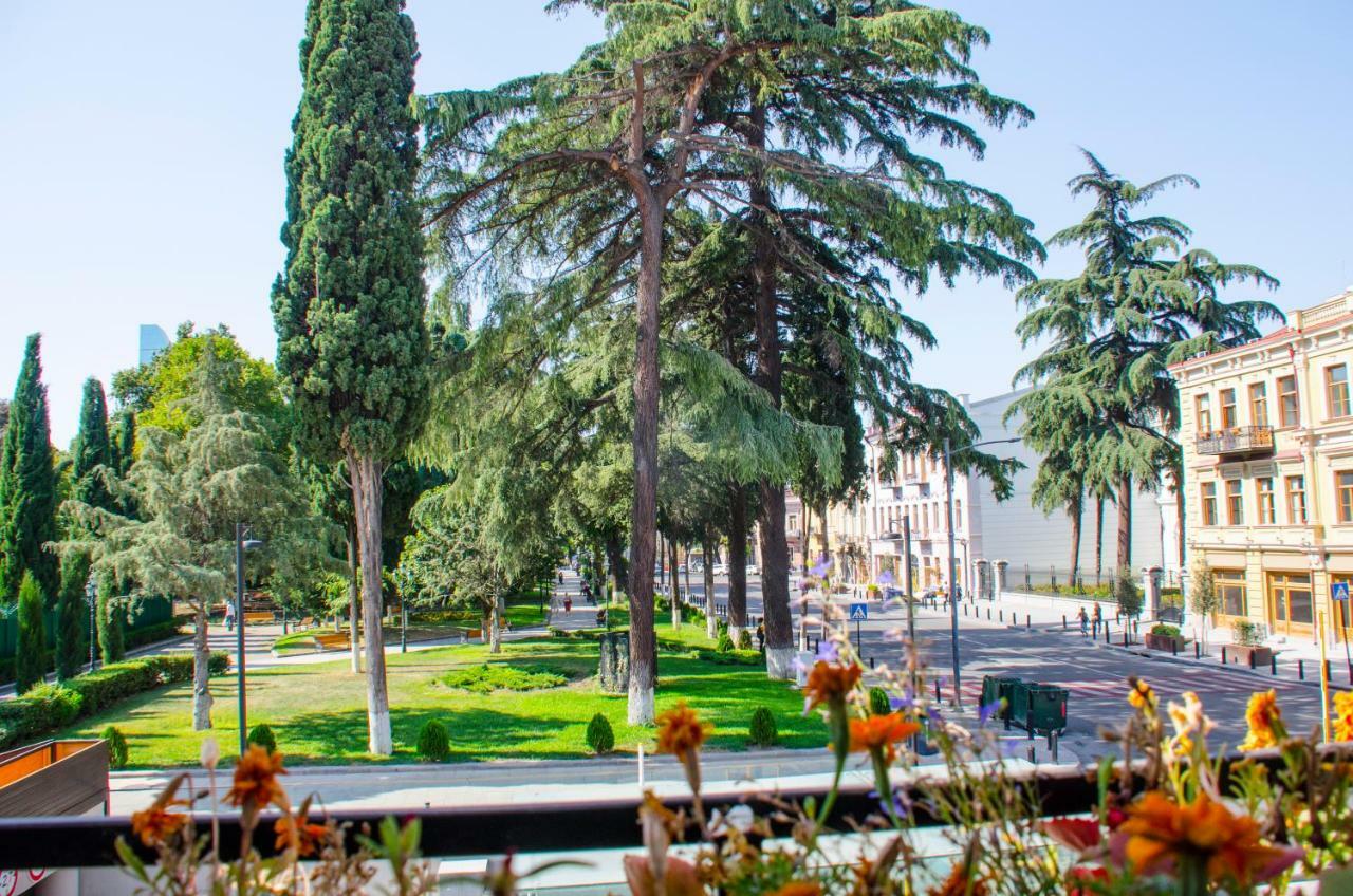 Atoneli Hotel Tbiliszi Kültér fotó