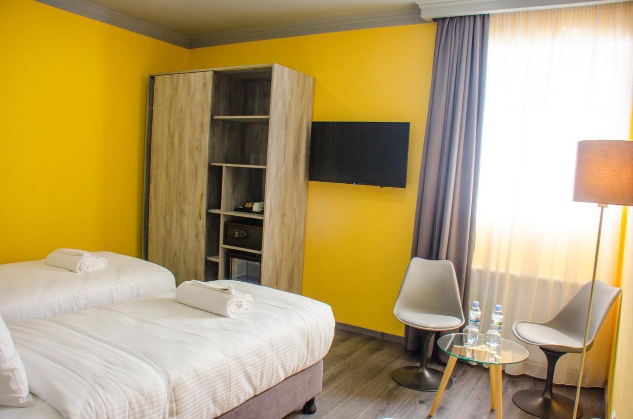Atoneli Hotel Tbiliszi Kültér fotó